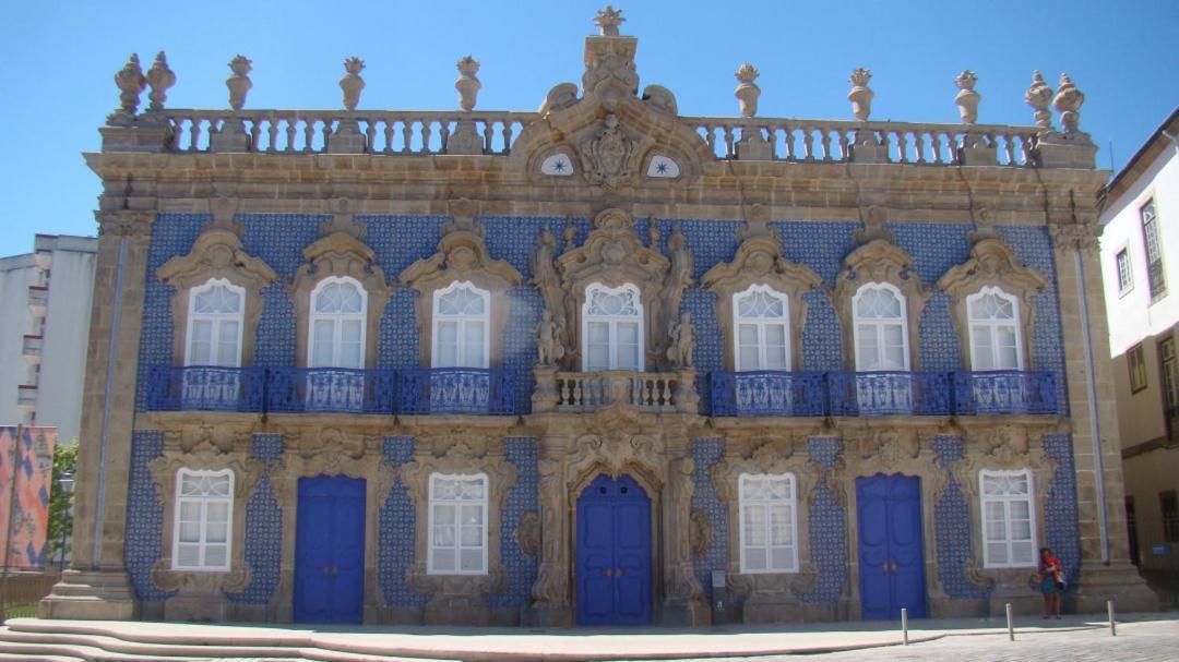 Imaculada Home Royal - Cobramos Estacionamento - Precisa Reservar Braga Dış mekan fotoğraf